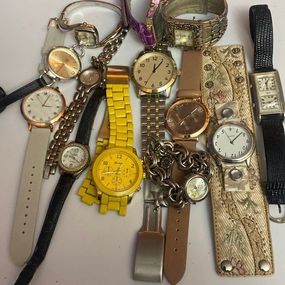 Timex Accessories - Assorted Watches Used Not Working For Parts Or Pieces lot 151